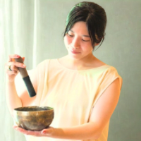 鑑定師 画像